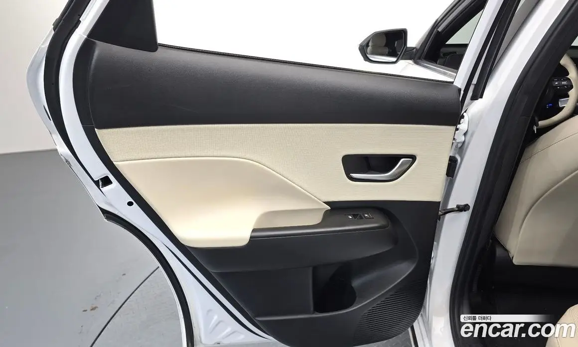 Hyundai Kona 2023 0.2 автомат (гидро), фото 14