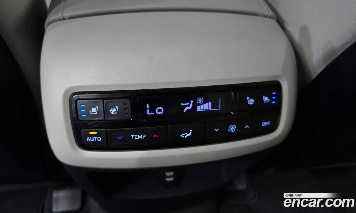 Hyundai Palisade 2023 2.2 автомат (гидро), фото 31