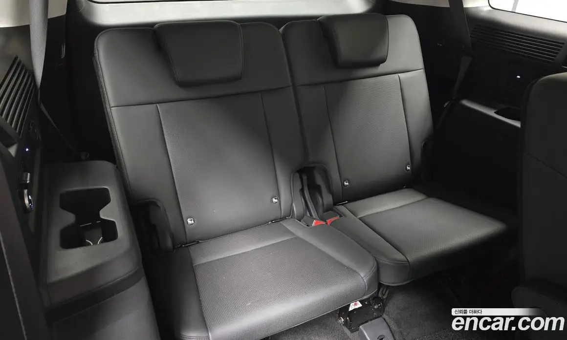 Hyundai Santa Fe 2024 1.6 автомат (гидро), фото 17