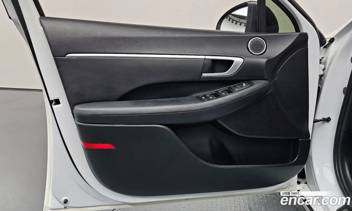 Hyundai Sonata 2020 2.0 автомат (гидро), фото 14