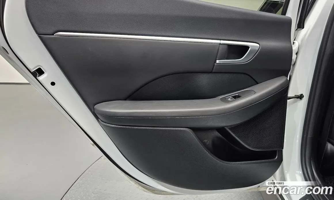 Hyundai Sonata 2020 2.0 автомат (гидро), фото 15