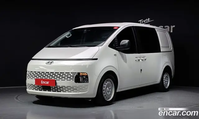 Hyundai Staria 2022 2.2 автомат (гидро), миниатюра 1