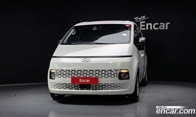 Hyundai Staria 2022 2.2 автомат (гидро), миниатюра 3