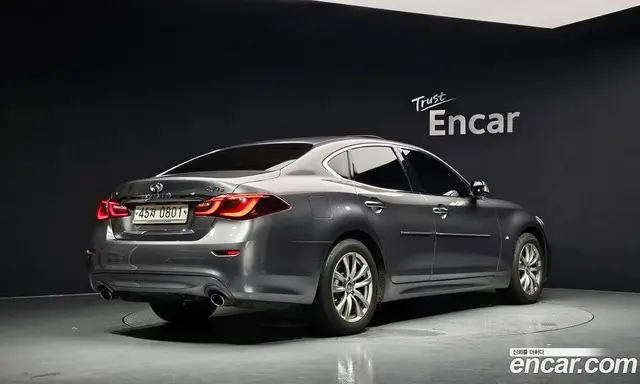 Infiniti Q70 2016 3.7 автомат (гидро), миниатюра 2