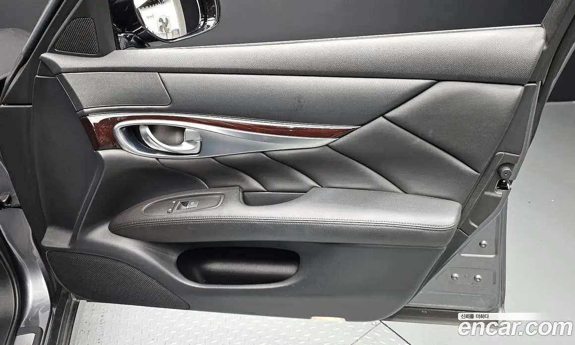 Infiniti Q70 2016 3.7 автомат (гидро), фото 14