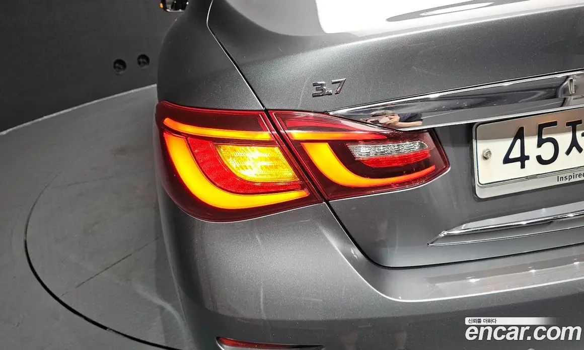 Infiniti Q70 2016 3.7 автомат (гидро), фото 9
