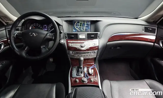 Infiniti Q70 2016 3.7 автомат (гидро), миниатюра 10