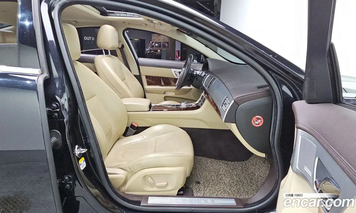 Jaguar XF 2012 5.0 автомат (гидро), фото 12