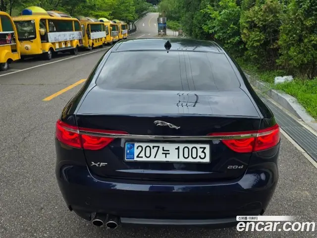 Jaguar XF 2017 2.0 автомат (гидро), миниатюра 2