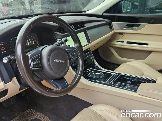 Jaguar XF 2017 2.0 автомат (гидро), миниатюра 8