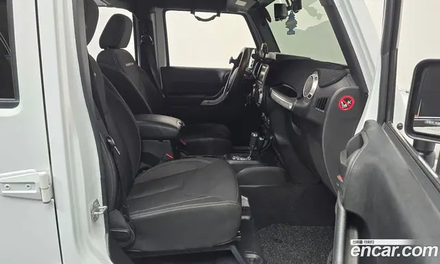 Jeep Wrangler 2016 3.6 автомат (гидро), миниатюра 11 Jeep Wrangler 2016 3.6 автомат (гидро), миниатюра 11
