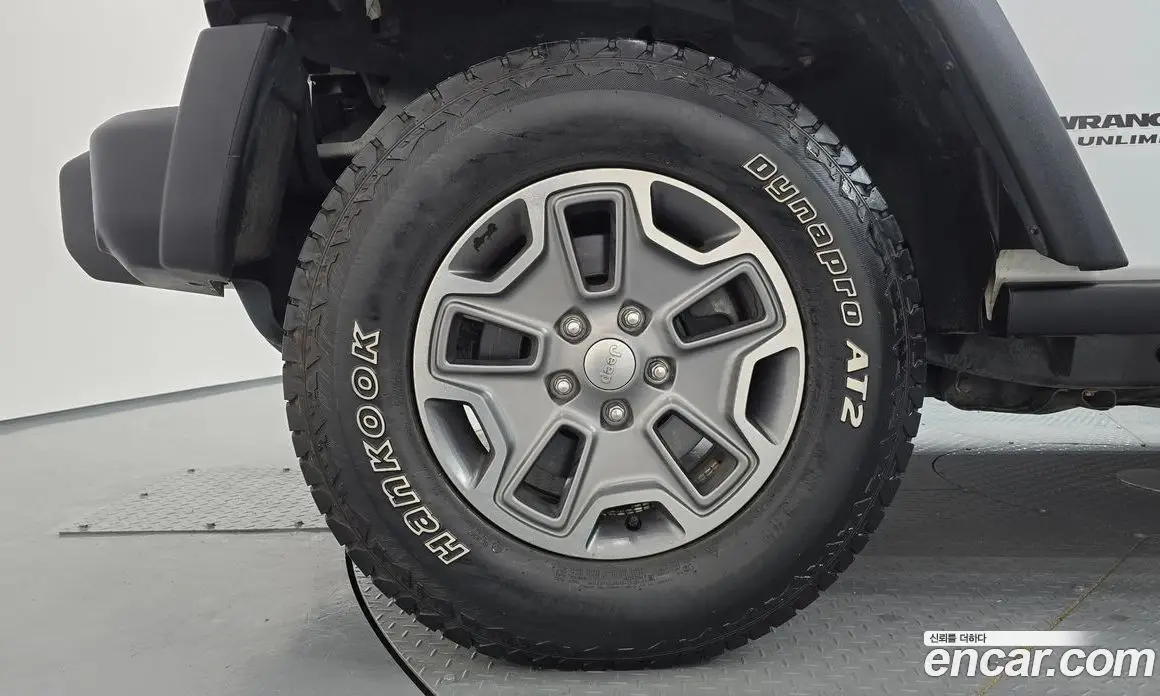 Jeep Wrangler 2016 3.6 автомат (гидро), фото 5 Jeep Wrangler 2016 3.6 автомат (гидро), фото 5