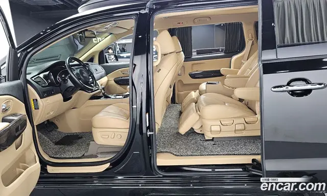 Kia Carnival 2019 2.2 автомат (гидро), миниатюра 11