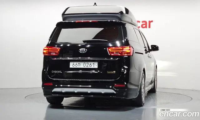 Kia Carnival 2019 2.2 автомат (гидро), миниатюра 4