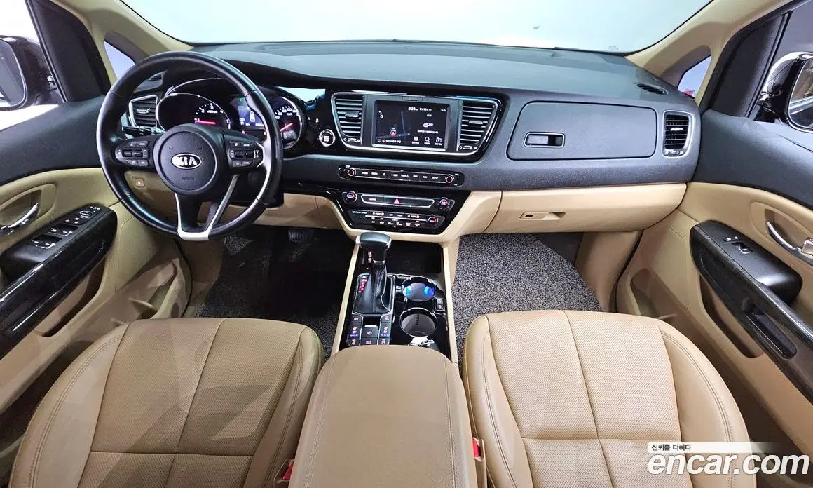 Kia Carnival 2019 2.2 автомат (гидро), фото 7