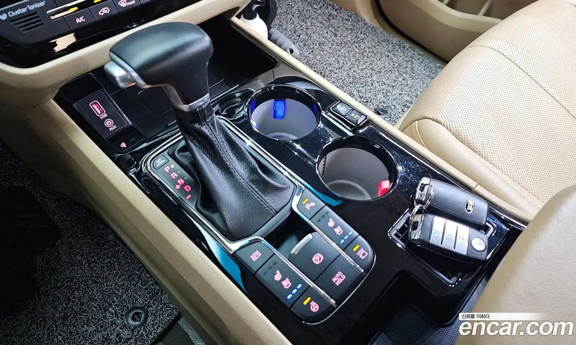 Kia Carnival 2019 2.2 автомат (гидро), фото 9