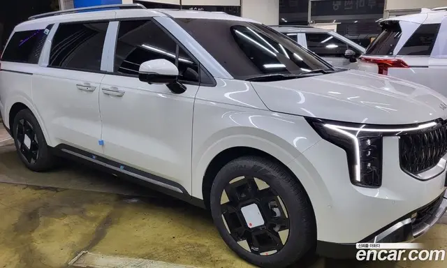 Kia Carnival 2025 1.6 автомат (гидро), миниатюра 2
