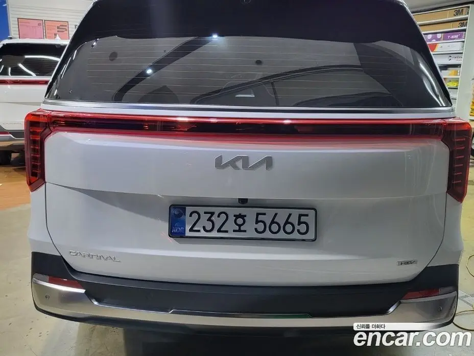 Kia Carnival 2025 1.6 автомат (гидро), фото 5