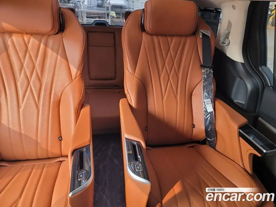 Kia Carnival 2026 1.6 автомат (гидро), фото 14