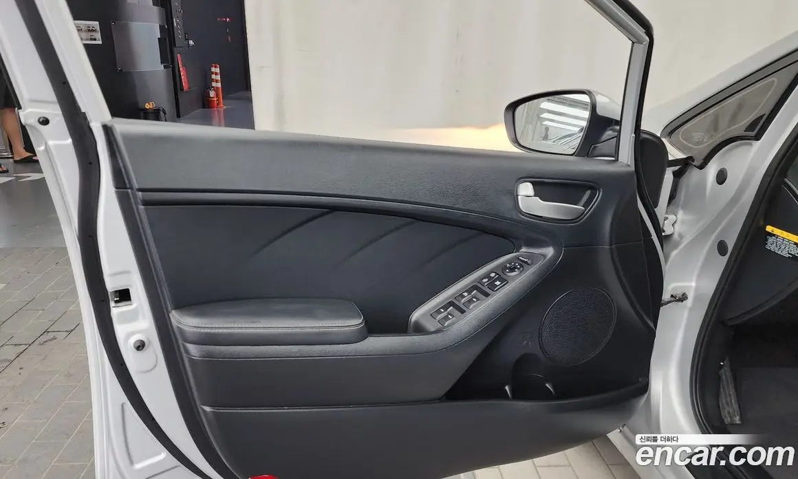 Kia K3 2015 1.6 автомат (гидро), фото 14