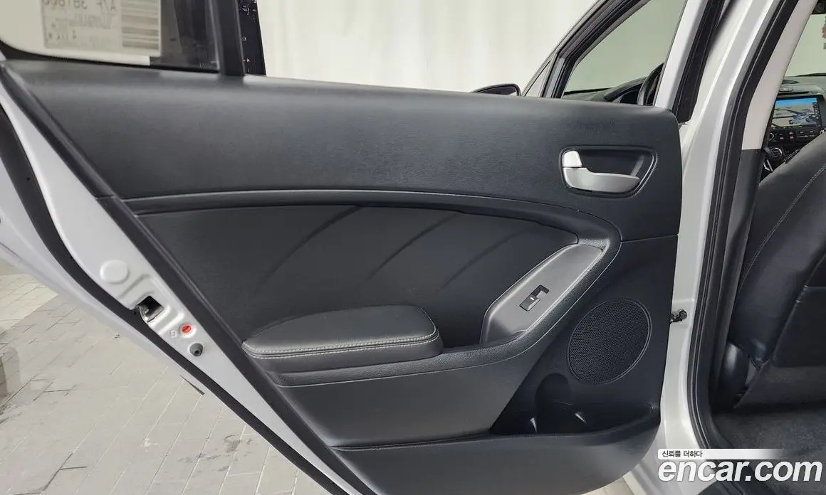 Kia K3 2015 1.6 автомат (гидро), фото 15