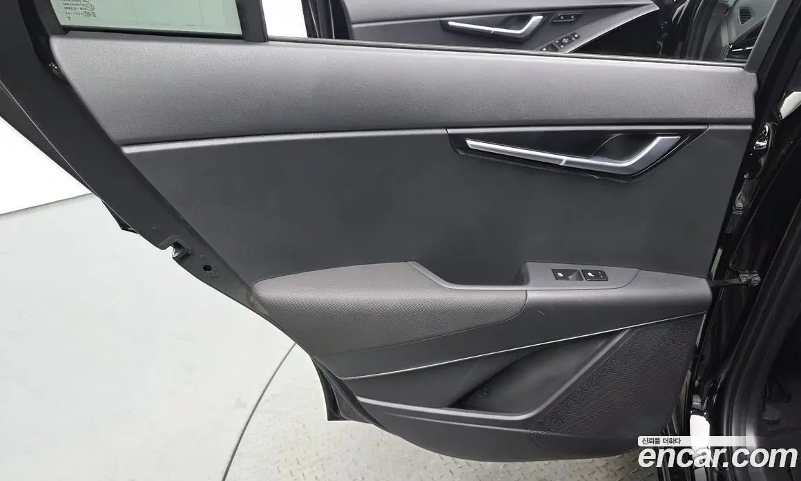 Kia Niro 2023 0.2 автомат (гидро), фото 14