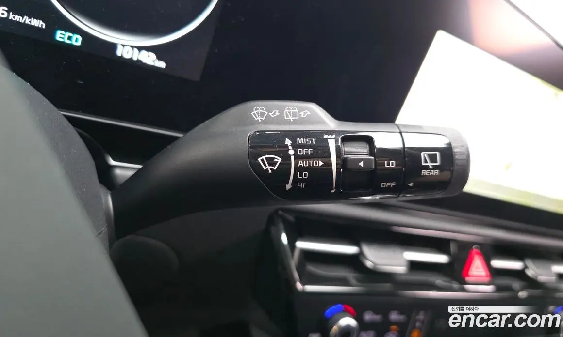 Kia Niro 2023 0.2 автомат (гидро), фото 26