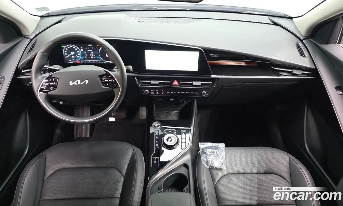 Kia Niro 2023 0.2 автомат (гидро), фото 9