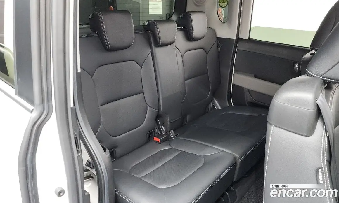 Kia Ray 2023 1.0 автомат (гидро), фото 17
