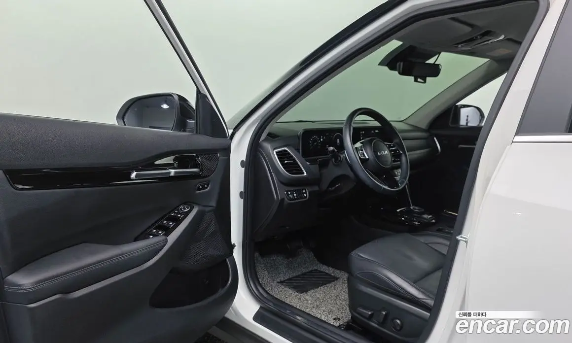 Kia Seltos 2023 2.0 автомат (гидро), фото 13