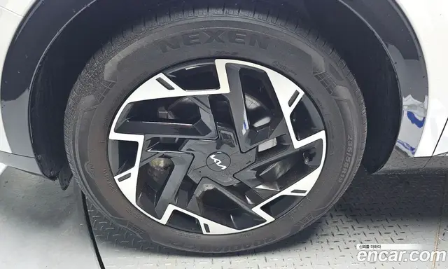 Kia Sportage 2021 1.6 автомат (гидро), миниатюра 6