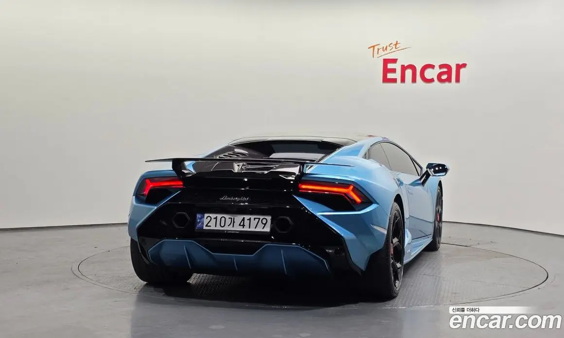Lamborghini Huracan 2023 5.2 автомат (гидро), фото 4