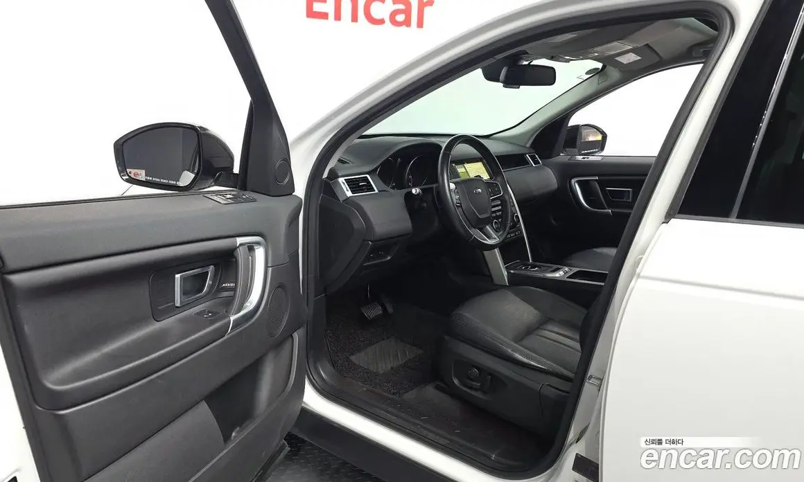 Land Rover Discovery Sport 2017 2.0 автомат (гидро), фото 13