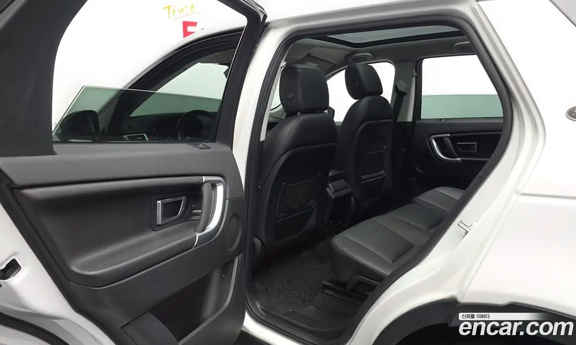 Land Rover Discovery Sport 2017 2.0 автомат (гидро), фото 16