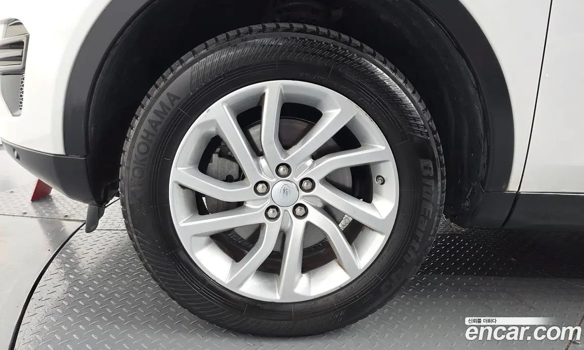Land Rover Discovery Sport 2017 2.0 автомат (гидро), фото 5