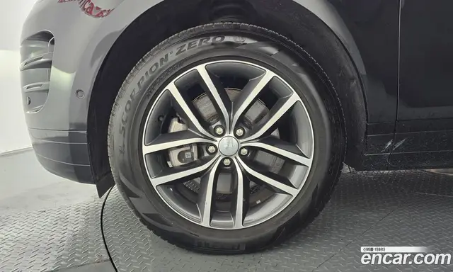 Land Rover Range Rover Evoque 2025 2.0 автомат (гидро), миниатюра 5