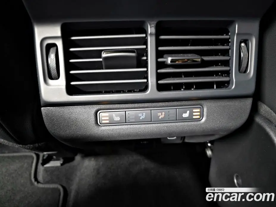 Land Rover Range Rover Evoque 2025 2.0 автомат (гидро), фото 18
