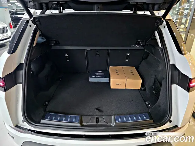 Land Rover Range Rover Evoque 2025 2.0 автомат (гидро), миниатюра 7