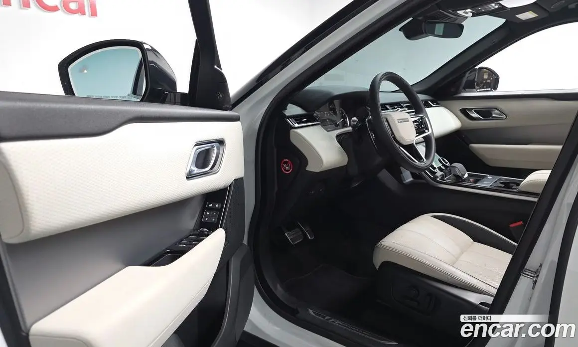 Land Rover Range Rover Velar 2022 2.0 автомат (гидро), фото 12