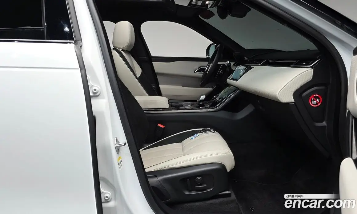 Land Rover Range Rover Velar 2022 2.0 автомат (гидро), фото 15