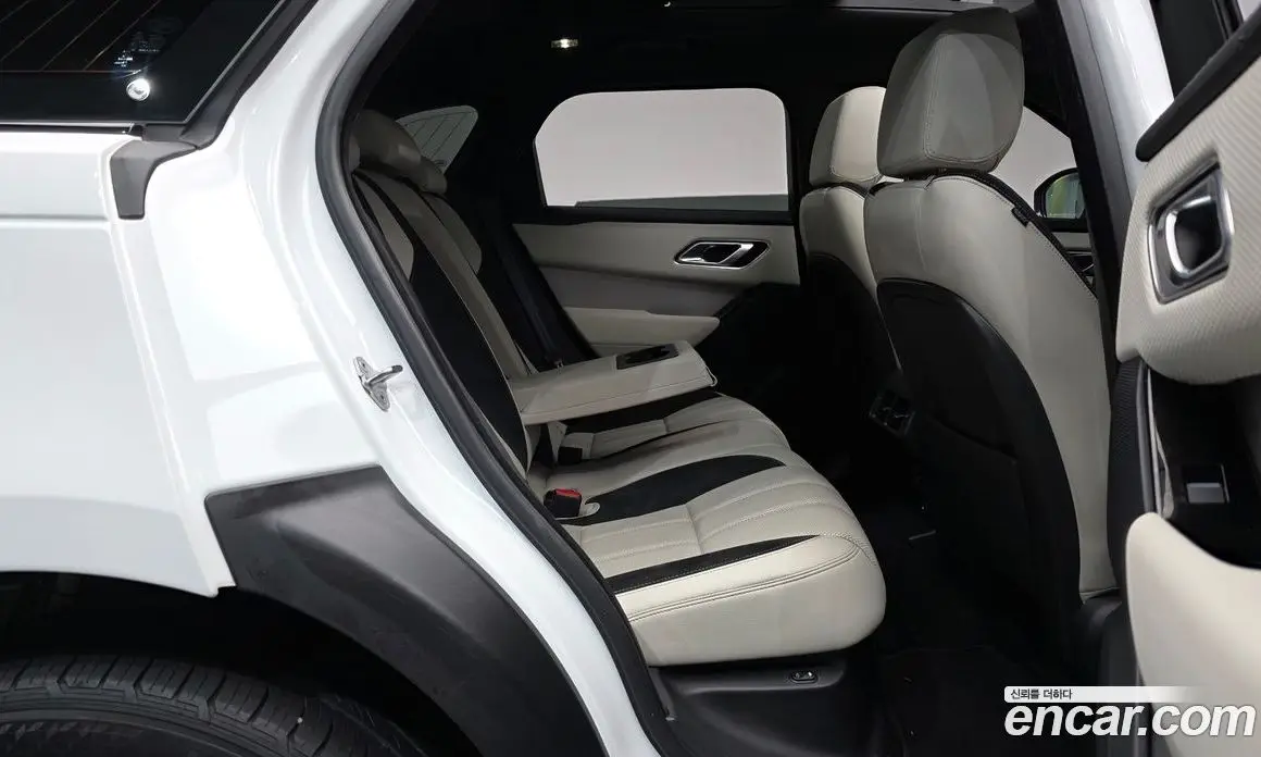 Land Rover Range Rover Velar 2022 2.0 автомат (гидро), фото 16