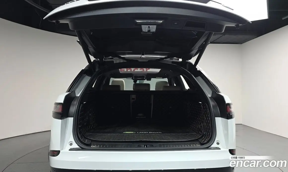Land Rover Range Rover Velar 2022 2.0 автомат (гидро), фото 25