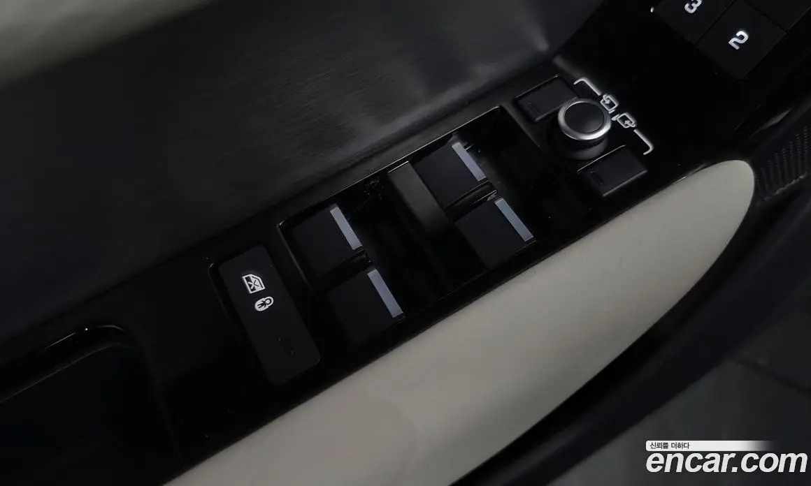 Land Rover Range Rover Velar 2022 2.0 автомат (гидро), фото 27