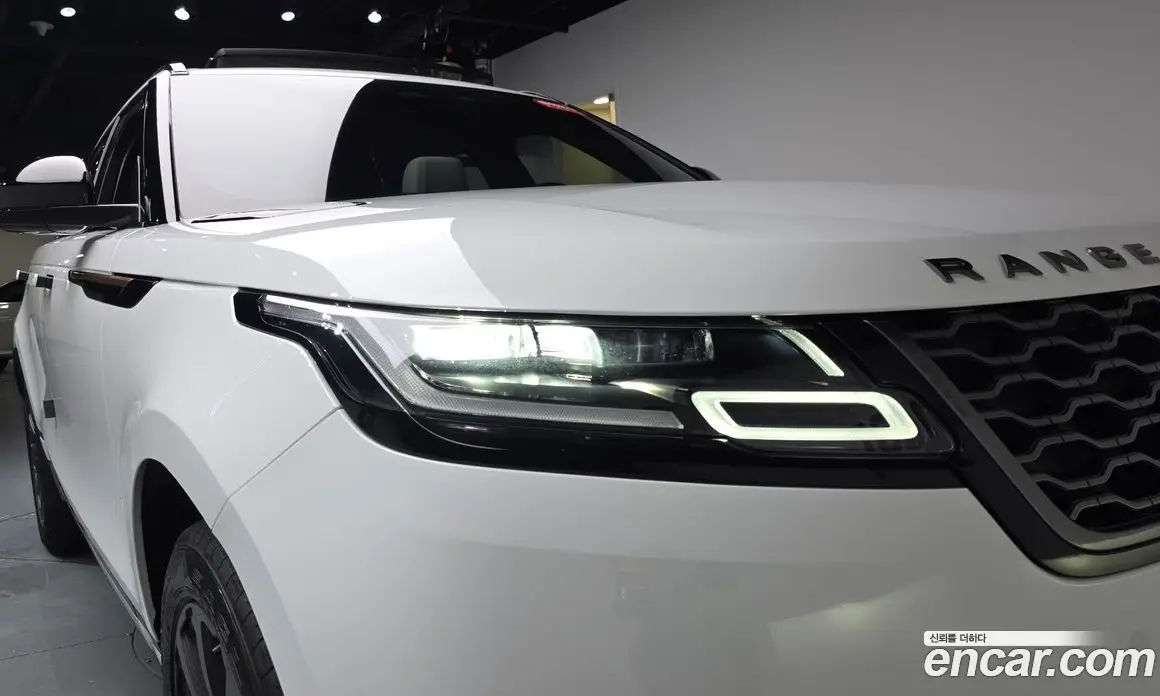 Land Rover Range Rover Velar 2022 2.0 автомат (гидро), фото 7