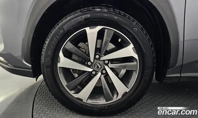 Lexus NX 2018 2.0 автомат (гидро), миниатюра 5