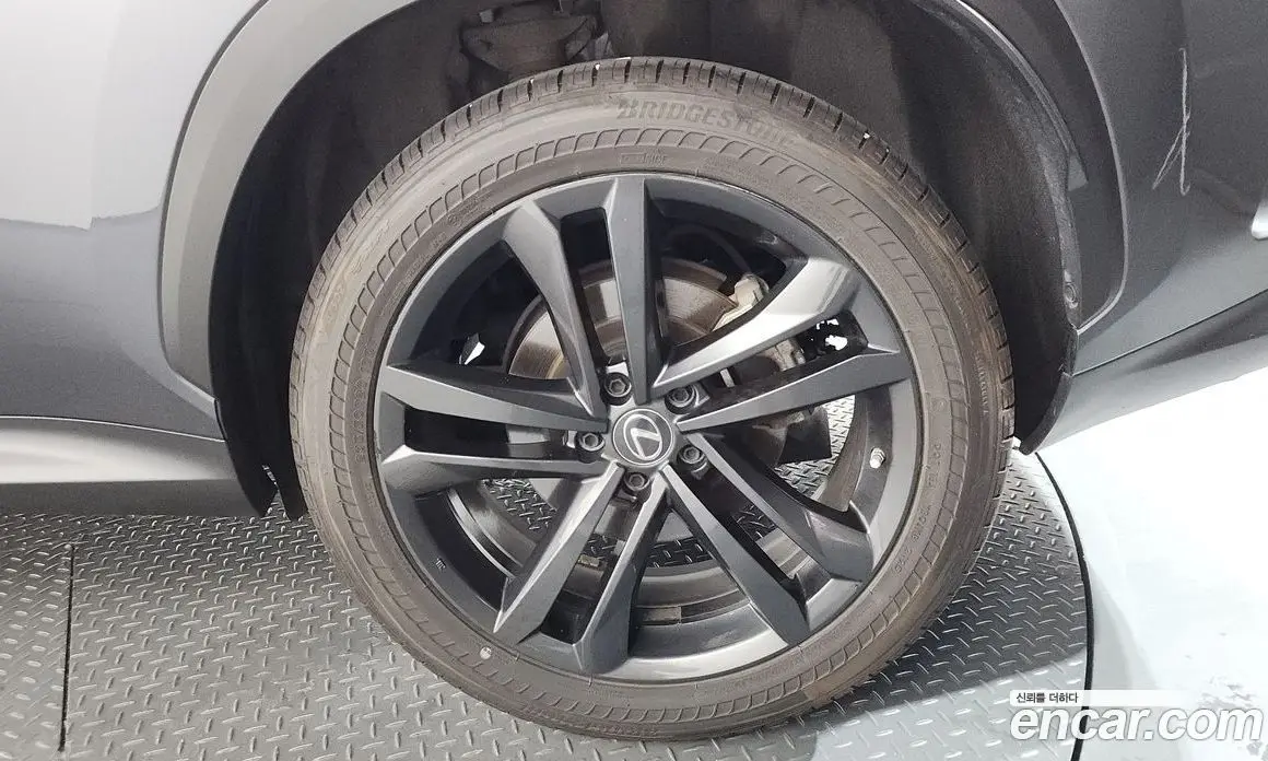 Lexus NX 2022 2.5 автомат (гидро), фото 7