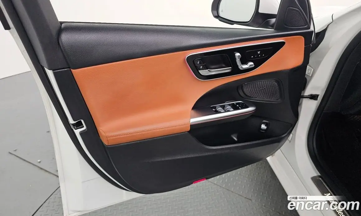 Mercedes-Benz C-Class 2023 2.0 автомат (гидро), фото 14