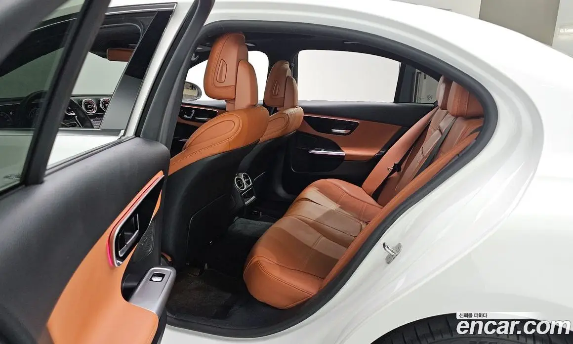Mercedes-Benz C-Class 2023 2.0 автомат (гидро), фото 25