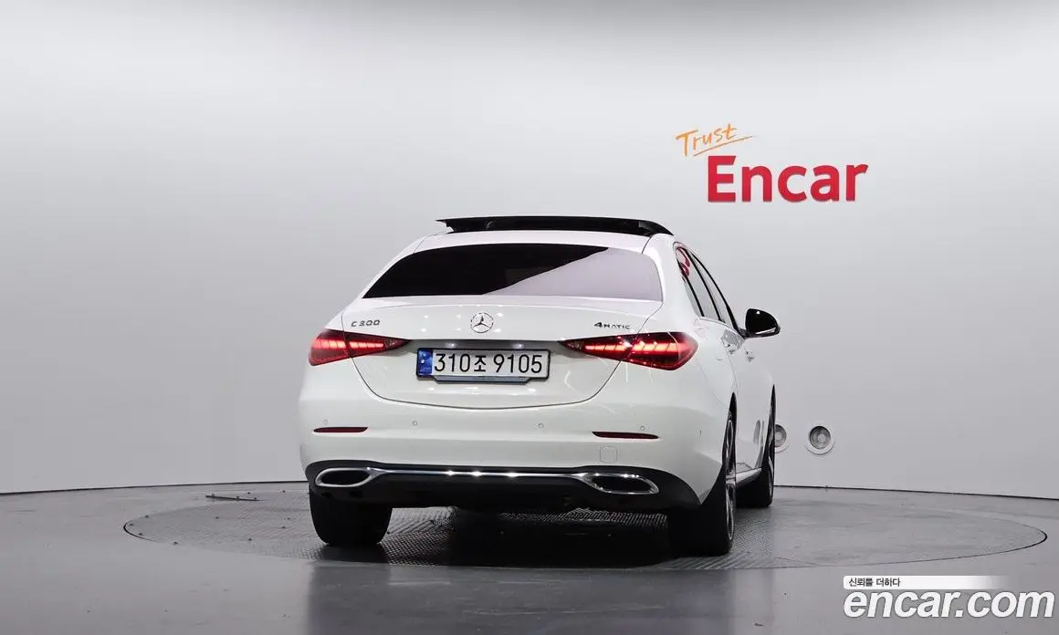 Mercedes-Benz C-Class 2023 2.0 автомат (гидро), фото 4