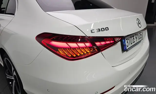 Mercedes-Benz C-Class 2023 2.0 автомат (гидро), миниатюра 9